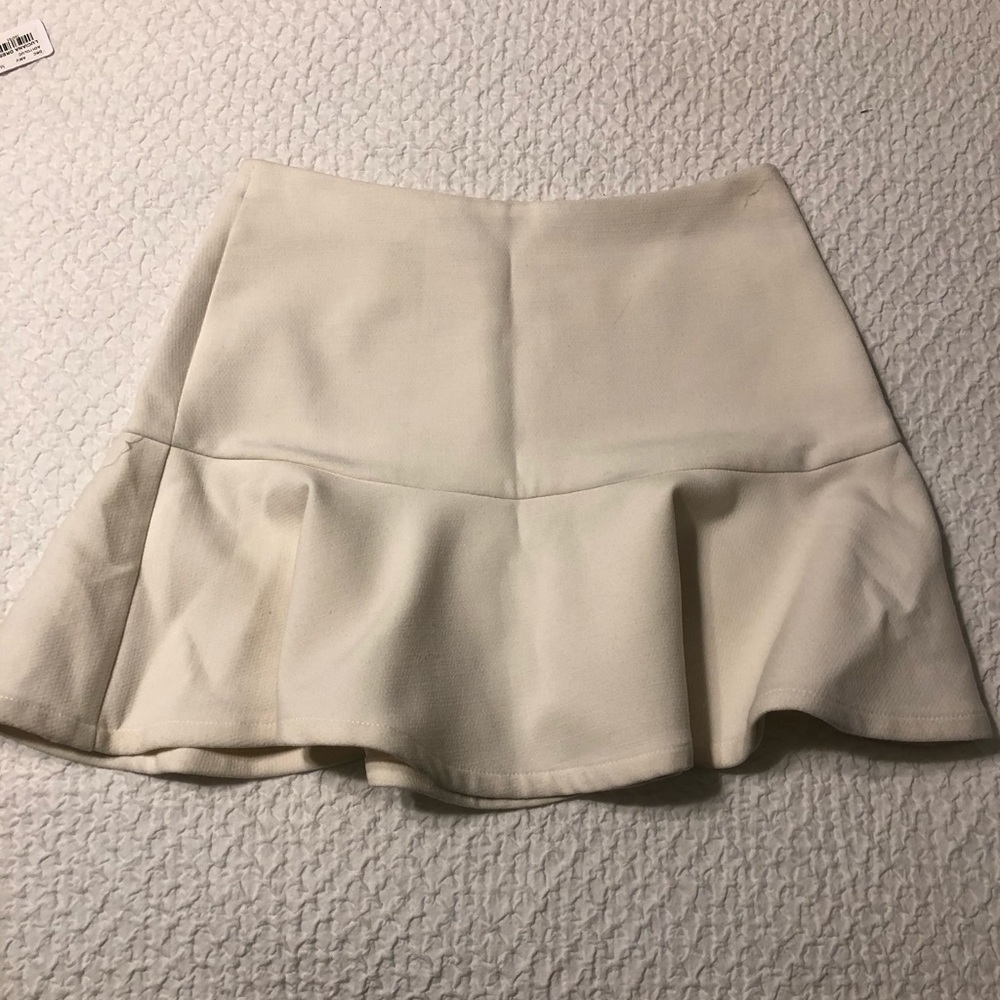 Off- White Skirt